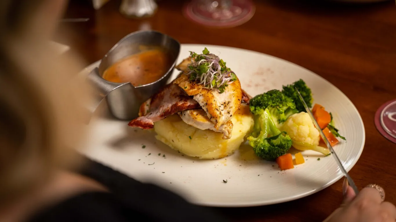 TheHunterBros_Corrs_Food-149