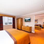 Rooms & Suites